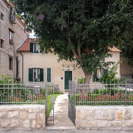 Ora Apartamento Split